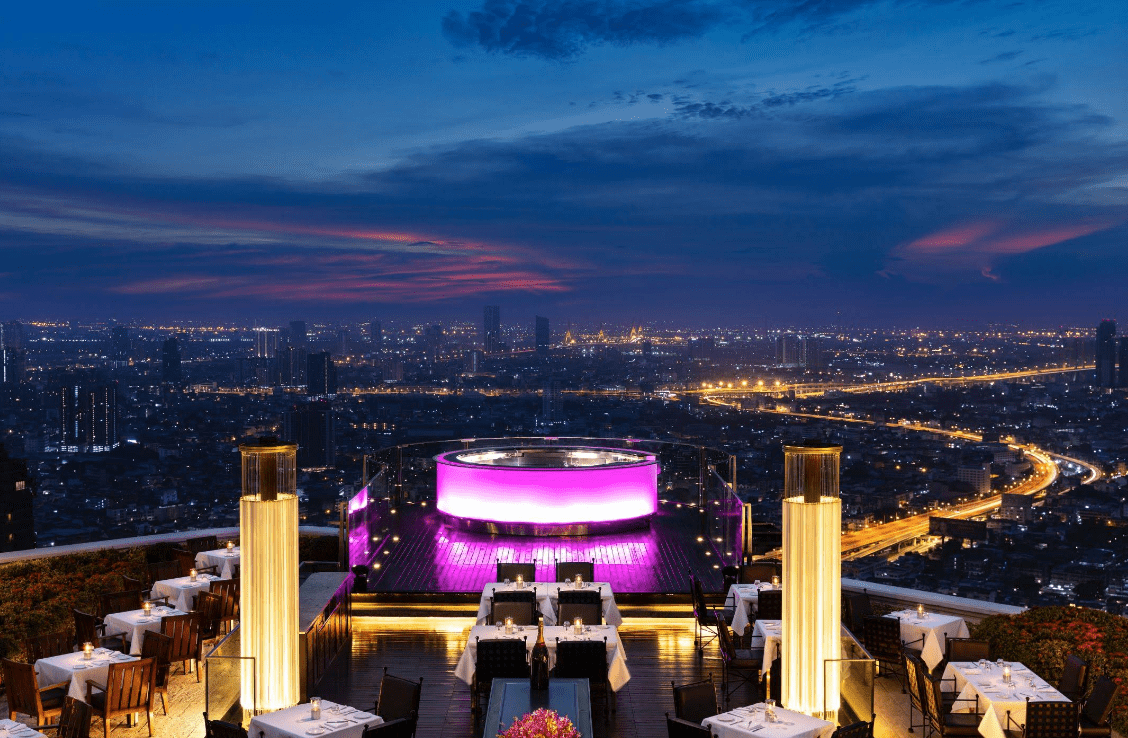 Sky Bar – Ikonisk udsigt og glamour på toppen af Bangkok