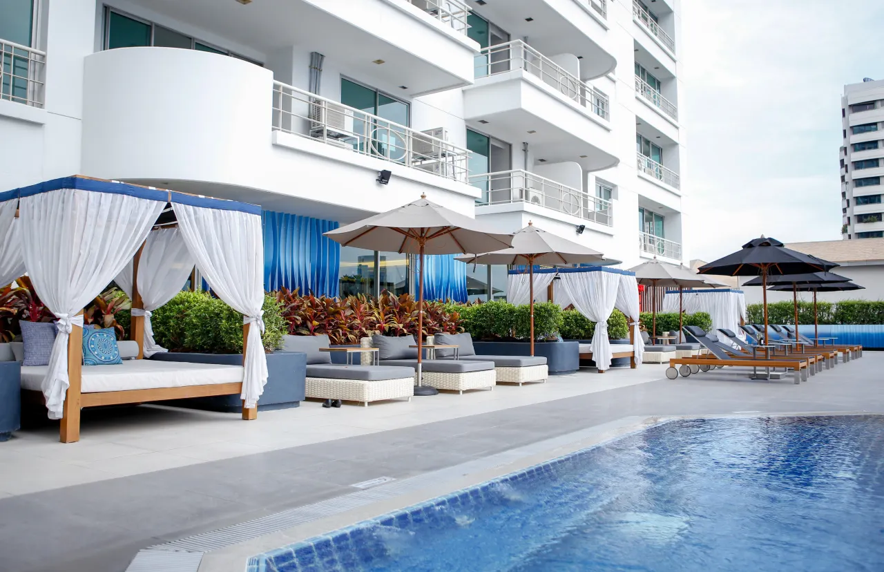 Shama Lakeview Asoke – Rummelige lejligheder til familier med pool og ro midt i Bangkok