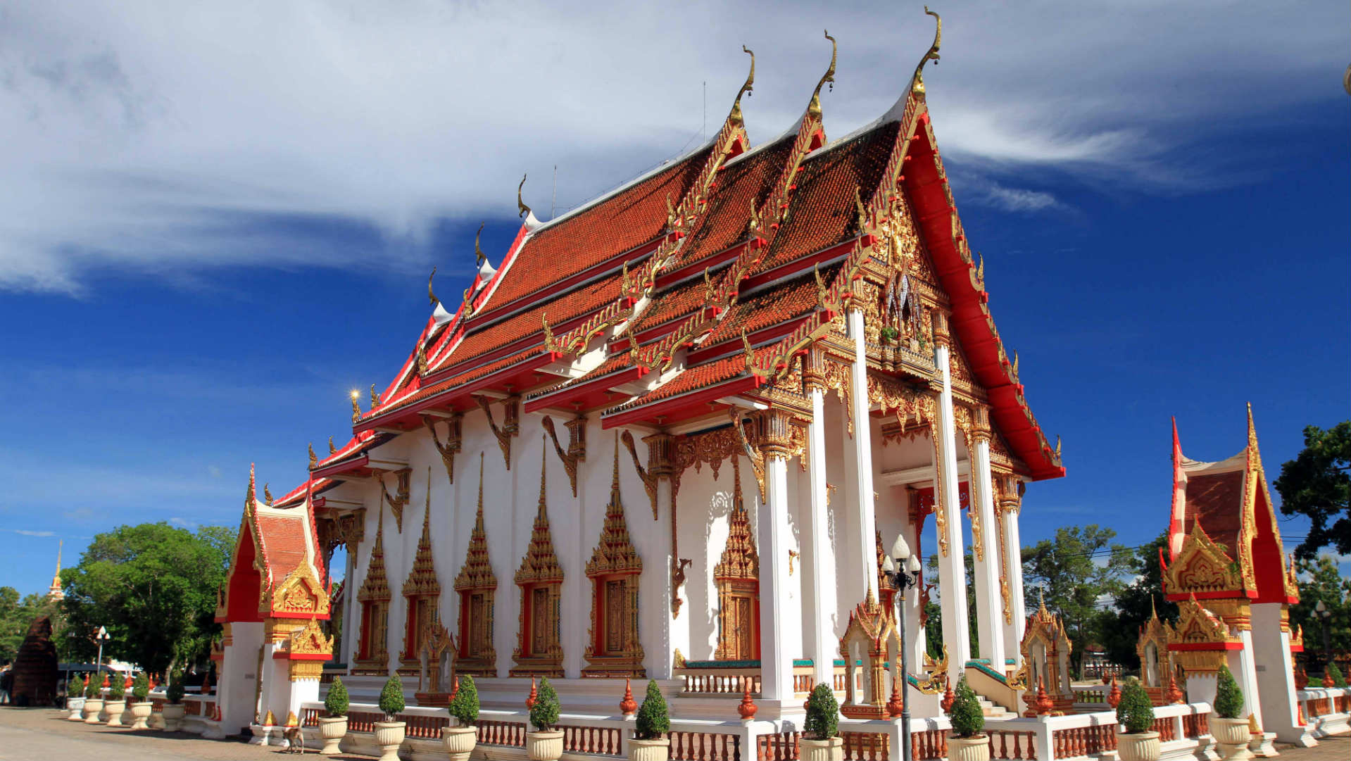 Wat Chalong – Et spirituelt samlingspunkt i Phuket