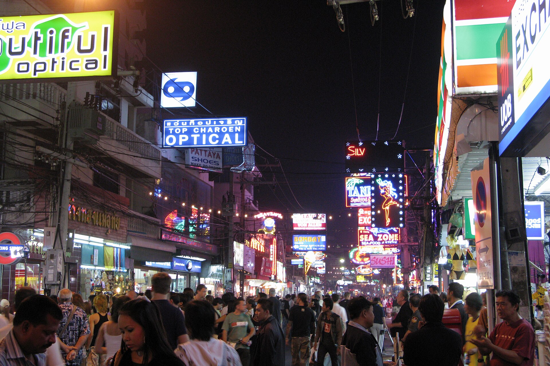 Spis & drik i Pattaya — skaldyr, street food og aftenliv