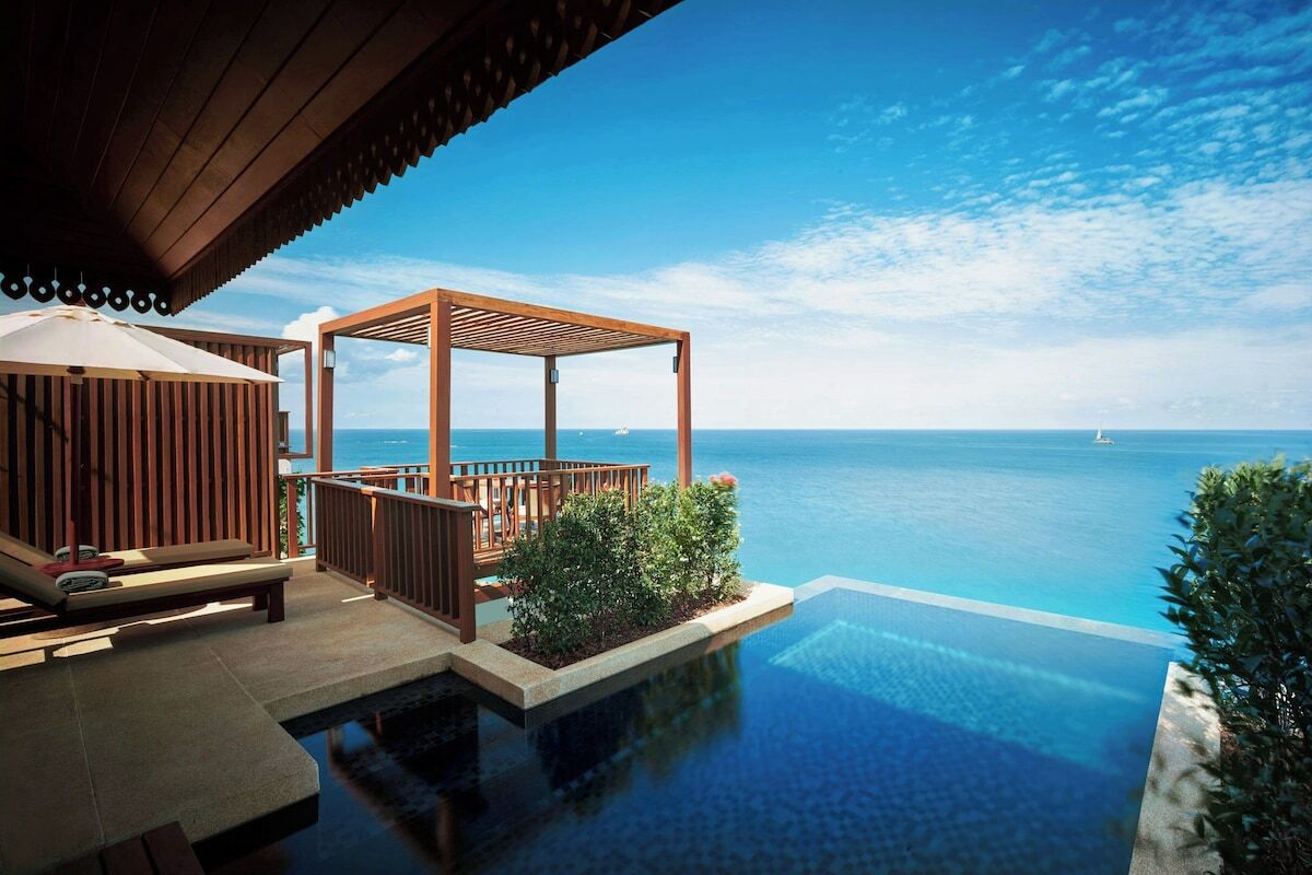 The Ritz-Carlton, Koh Samui – Eksklusiv elegance med udsigt, strand og fuldendt service