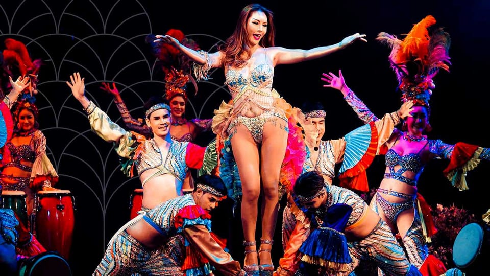 Simon Cabaret Show – Farverig underholdning på Phuket