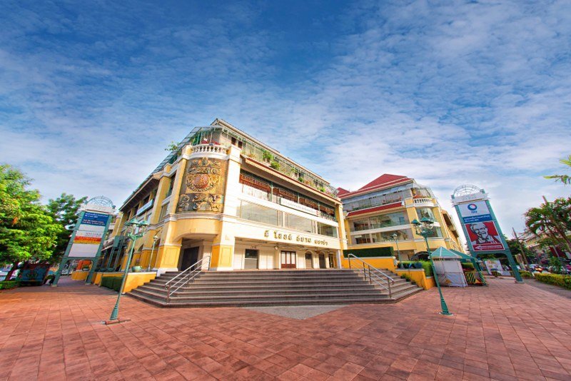The Old Siam Plaza – Klassisk shopping i hjertet af Bangkok