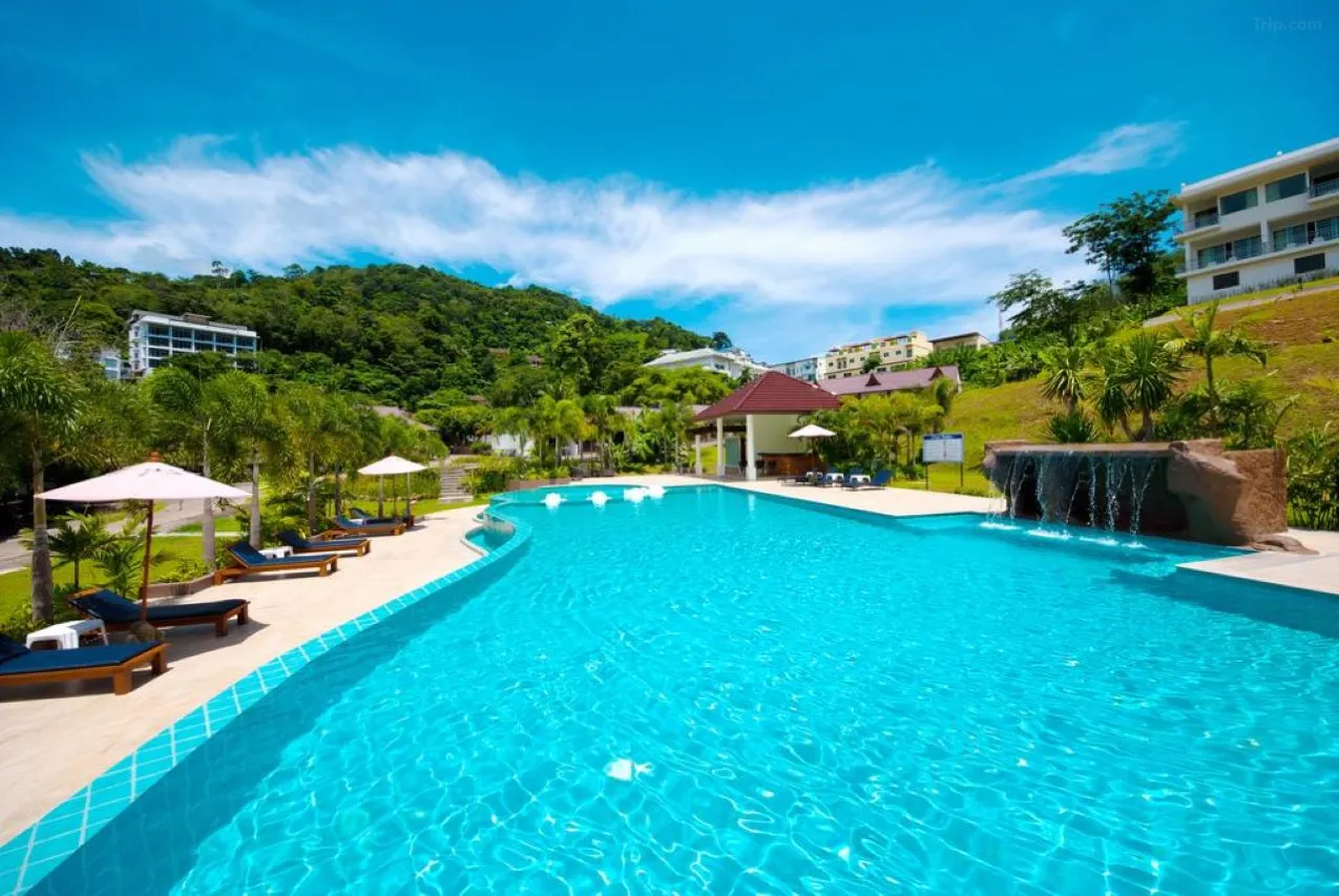 P.S. Hill Resort – Prisvenligt og fredeligt hotel med pool tæt på Patong